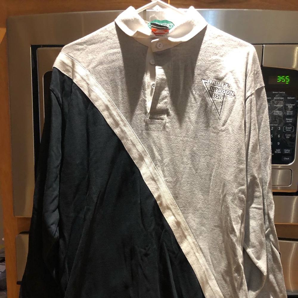 Harley Davidson men’s long sleeve shirt.  Large.